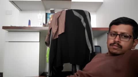 Snapshot of wearcondom chatting on February 2026 05:47:02 AM sexyguy online show from February 2026 05:47:02 AM