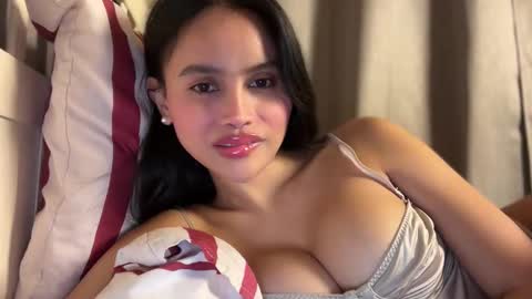 Maggie online show from September 2025 06:02:01 PM