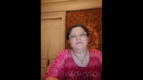 Snapshot of webgirl2 chatting on June 2026 09:21:02 PM Marina online show from June 2026 09:21:02 PM