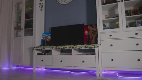  moon  online show from December 2024 01:13:02 PM