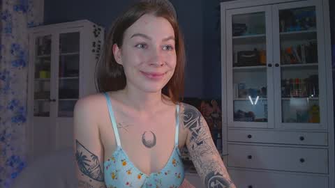  moon  online show from February 2025 12:47:02 PM