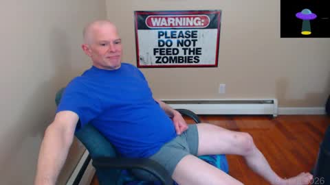 Snapshot of weird_chris chatting on April 2026 06:10:01 PM Chris online show from April 2026 06:10:01 PM