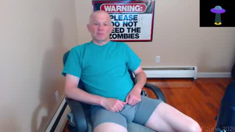 Snapshot of weird_chris chatting on June 2026 11:38:02 PM Chris online show from June 2026 11:38:02 PM