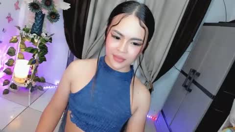Snapshot of wellcumbabyxx chatting on May 2026 05:08:01 PM Hi Im LOVIE Please dont forget to follow and thumbs up me online show from May 2026 05:08:01 PM