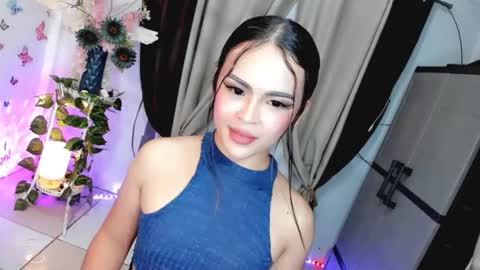 Snapshot of wellcumbabyxx chatting on May 2026 06:49:01 PM Hi Im LOVIE Please dont forget to follow and thumbs up me online show from May 2026 06:49:01 PM