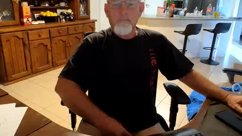 Snapshot of wellhelloo chatting on June 2026 05:52:02 AM Wellhelloo online show from June 2026 05:52:02 AM