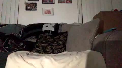 Snapshot of weloveyouej chatting on February 2026 07:50:01 AM Eduardo online show from February 2026 07:50:01 AM