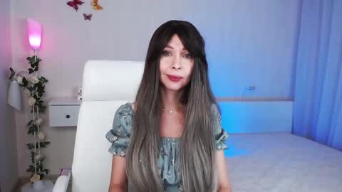 Snapshot of wendifoster chatting on December 2024 10:20:01 PM Wendi Foster online show from December 2024 10:20:01 PM