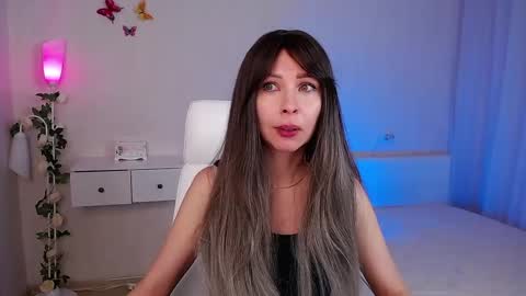 Snapshot of wendifoster chatting on February 2025 07:16:01 PM Wendi Foster online show from February 2025 07:16:01 PM