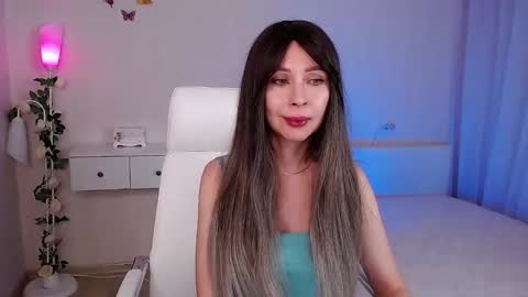 Snapshot of wendifoster chatting on February 2025 07:26:01 PM Wendi Foster online show from February 2025 07:26:01 PM