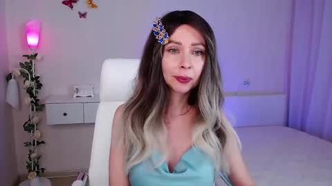 Snapshot of wendifoster chatting on March 2025 08:00:02 PM Wendi Foster online show from March 2025 08:00:02 PM