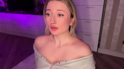 Daisy    online show from February 2025 05:14:01 PM