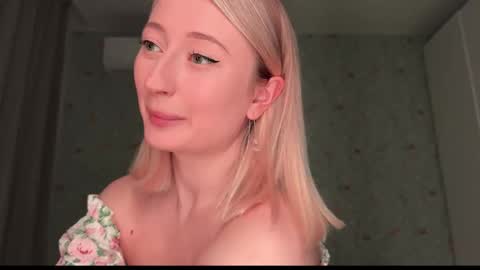 Daisy    online show from February 2026 06:06:01 PM