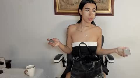 Wendy Marshall  online show from February 2026 06:55:02 PM