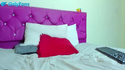 wendyyhot69 online show from March 2026 04:12:02 PM