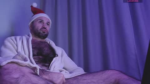 Snapshot of werewolf1988s chatting on December 2024 01:42:01 AM werewolf1988s online show from December 2024 01:42:01 AM