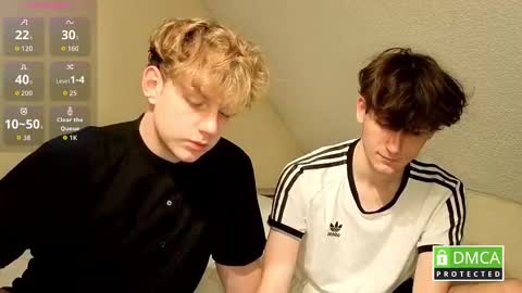 Snapshot of wesides chatting on November 2025 09:09:02 PM Dima and Alex online show from November 2025 09:09:02 PM