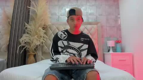 Wesley online show from May 2026 08:48:02 PM
