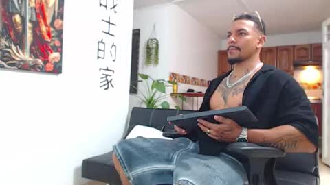 Wesley Rogger online show from February 2026 10:20:02 PM