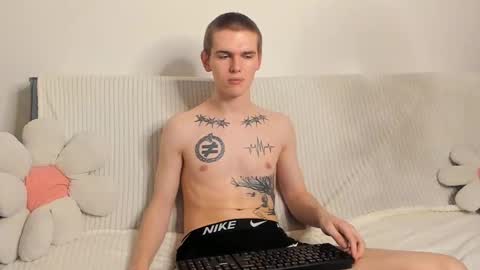 Snapshot of wesleyross chatting on December 2024 03:31:02 AM Wes online show from December 2024 03:31:02 AM