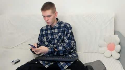 Snapshot of wesleyross chatting on January 2025 12:03:01 AM Wes online show from January 2025 12:03:01 AM