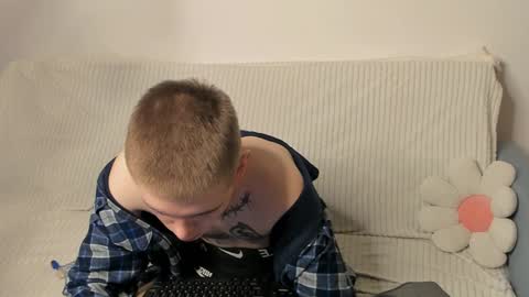 Snapshot of wesleyross chatting on January 2025 11:02:02 PM Wes online show from January 2025 11:02:02 PM