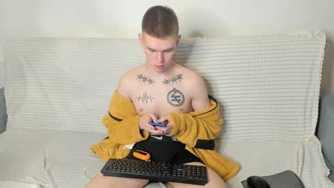 Snapshot of wesleyross chatting on January 2025 09:08:01 PM Wes online show from January 2025 09:08:01 PM