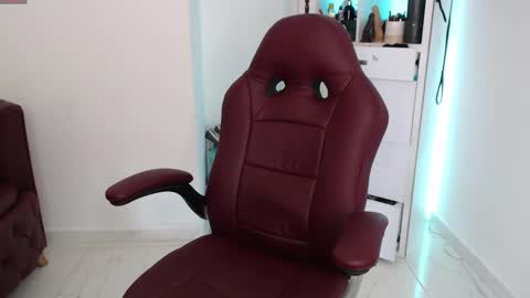 Diva online show from February 2025 11:37:01 PM