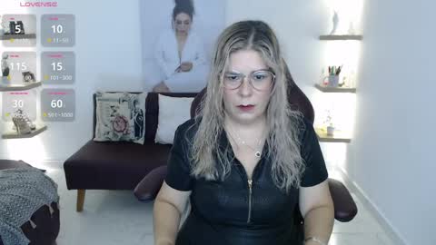 Snapshot of wet_liss chatting on June 2026 05:38:02 PM Diva online show from June 2026 05:38:02 PM