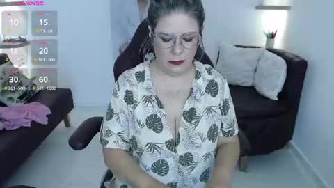 Snapshot of wet_liss chatting on July 2026 11:37:02 AM Diva online show from July 2026 11:37:02 AM