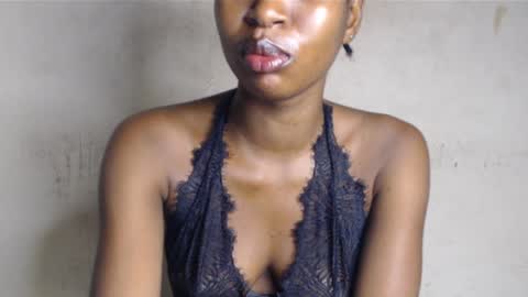 Snapshot of wet_pussy200 chatting on May 2026 07:58:02 AM Bella online show from May 2026 07:58:02 AM