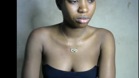 Snapshot of wet_pussy200 chatting on June 2026 07:38:02 PM Bella online show from June 2026 07:38:02 PM