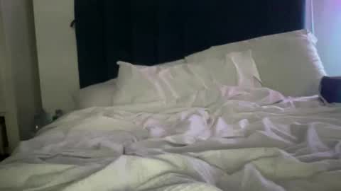 whatyouwantyouknowigotit online show from October 2025 03:59:01 AM