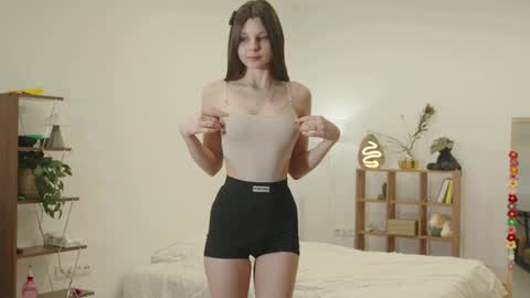 Naomi online show from April 2026 02:14:01 AM