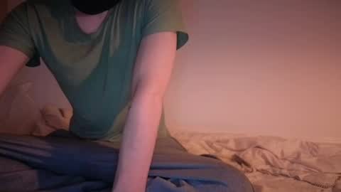 whispero_o online show from May 2026 11:10:01 PM