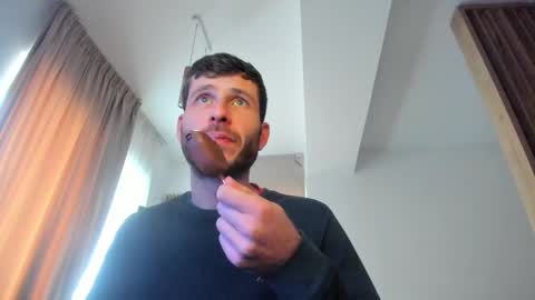 Michael online show from November 2025 11:32:02 AM