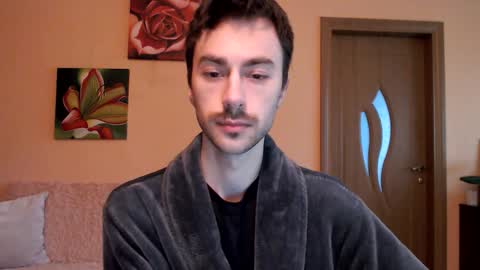 Snapshot of white_sport chatting on September 2025 12:32:01 PM Tom online show from September 2025 12:32:01 PM