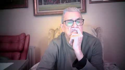 whitebriefs009 online show from January 2026 02:32:01 PM