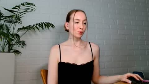 Snapshot of whiteprincessluna chatting on June 2026 02:32:01 PM You wont find me here on Saturdays and Sundays online show from June 2026 02:32:01 PM