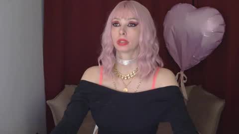 White Queen online show from February 2025 07:41:01 PM