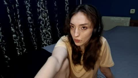 Cindy online show from April 2026 06:01:01 PM