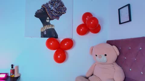 Whitney online show from February 2026 01:20:01 PM