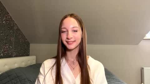 Luna Vale online show from October 2025 07:53:01 AM