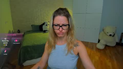 whitneypunnch online show from July 2026 09:00:01 AM