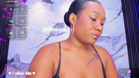 whitney online show from December 2024 05:07:01 AM