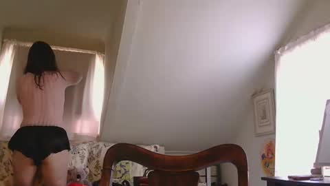 Miss Dior online show from January 2026 06:12:02 PM