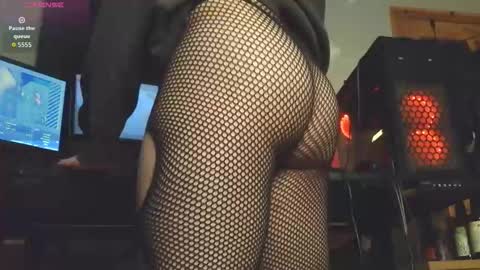 whoknowssss99 online show from November 2025 01:49:01 AM