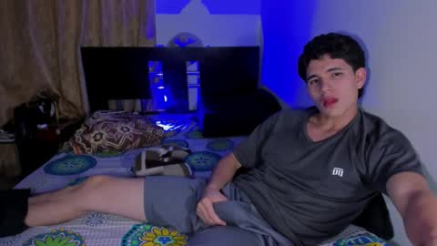 whos_he online show from March 2026 02:28:01 AM