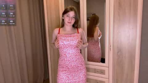 Snapshot of whymollycry chatting on June 2026 06:23:02 PM Molly online show from June 2026 06:23:02 PM