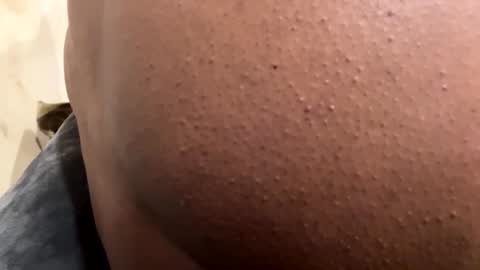 whyou12 online show from November 2025 01:43:01 PM